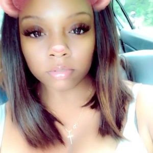 Meet your Posher, Connie